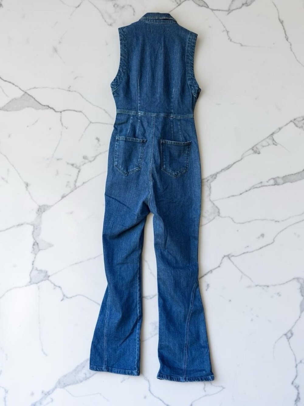 Free People We The Free Curvy Denim Jumpsuit Women’s M Blue Sleeveless Flare - Picture 5 of 13